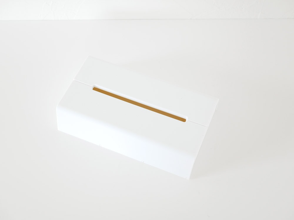 壁に取り付けられた【WALL】ティッシュケース