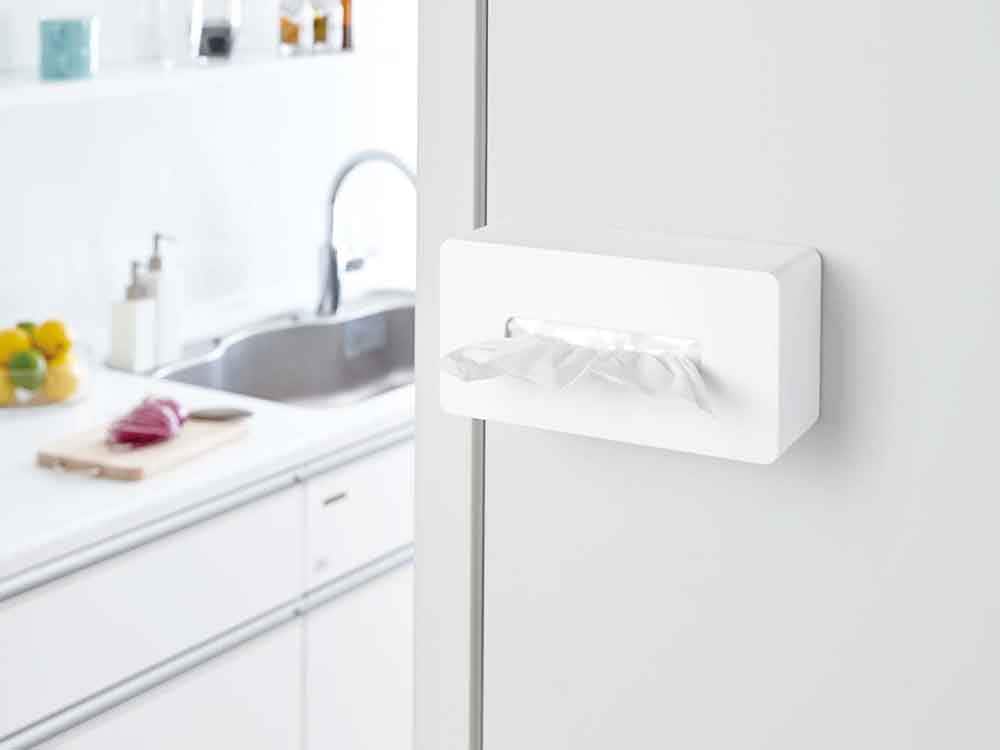 YAMAZAKI製マグネットティッシュケース