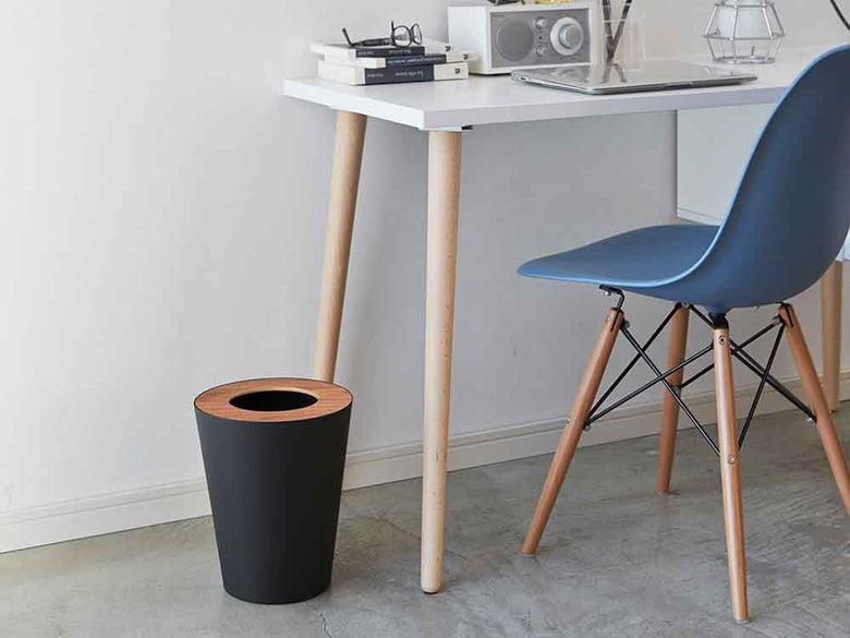 スチールと木製のYAMAZAKIリントラッシュカン