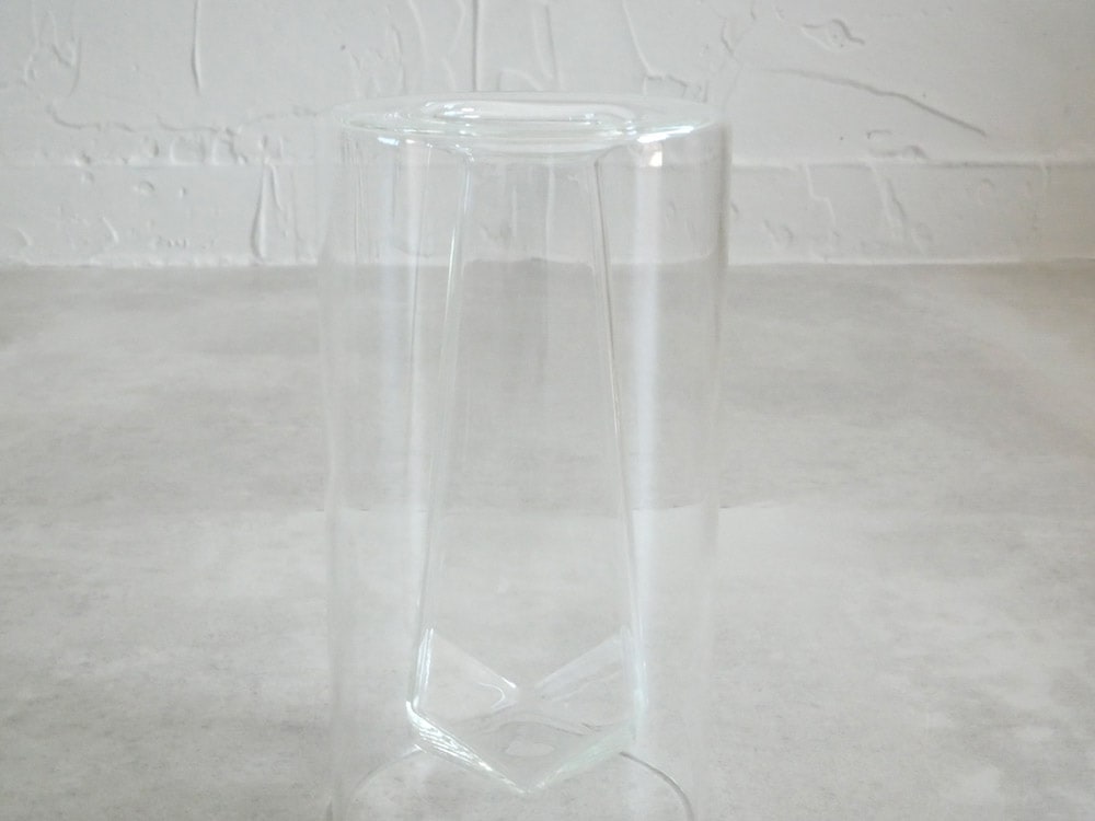 POSH LIVINGの透明ガラス製フロートベース、シルバーアクセントが施された円筒形デザイン