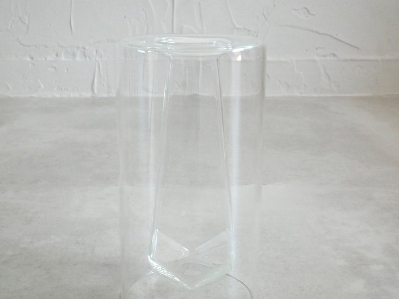 POSH LIVINGの透明ガラス製フロートベース、シルバーアクセントが施された円筒形デザイン