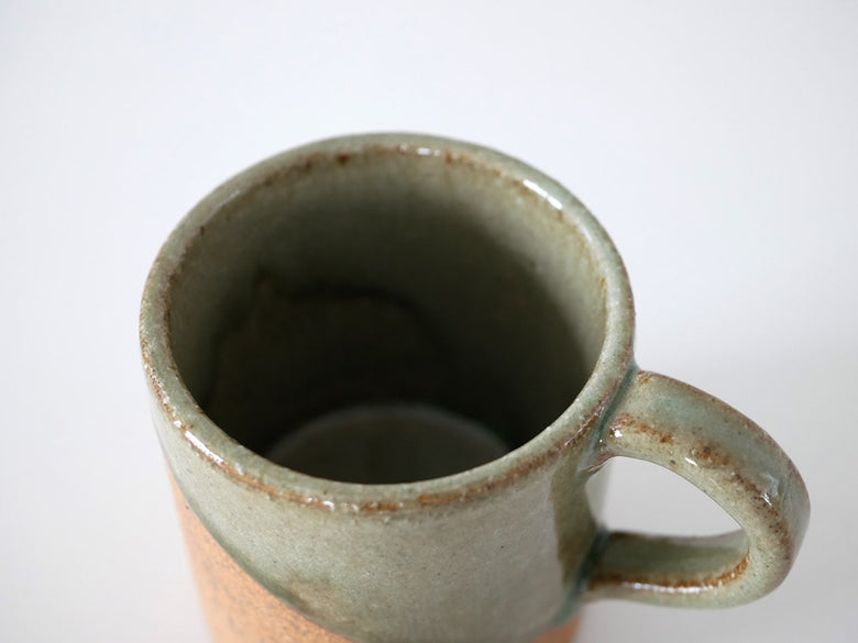 adepecheアデペシュの手作り美濃焼マグカップ