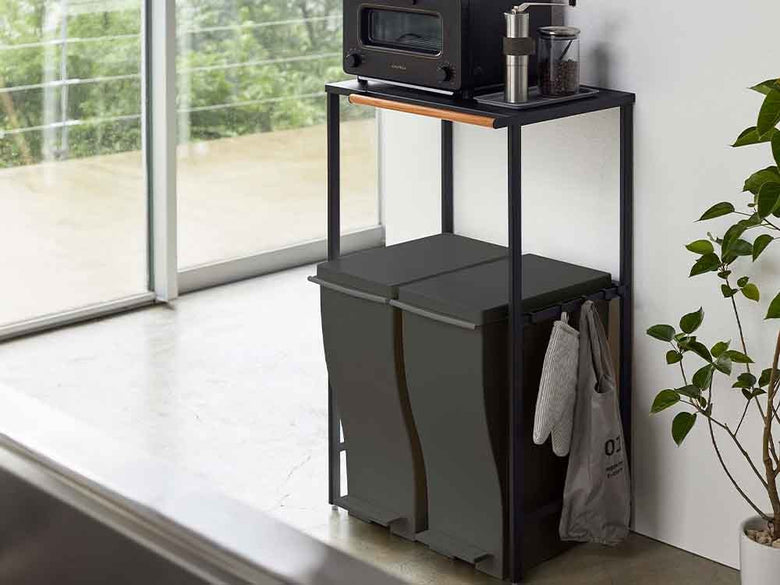 YAMAZAKI/towerの伸縮ゴミ箱上ラック