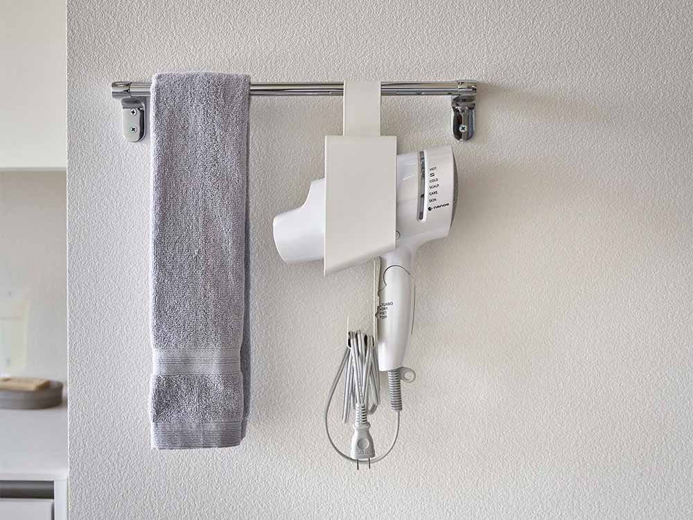 Yamazakiタワーの引っ掛けドライヤーホルダー