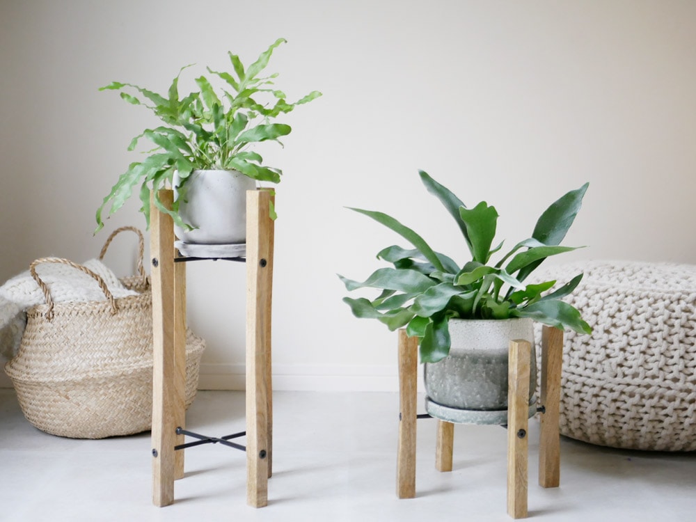 ポッシュリビングの折りたたみポットスタンドと植木鉢