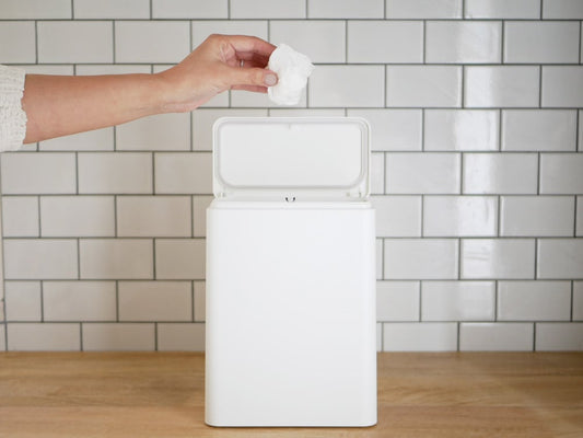 【TUBELOR】ミディアムフラップ密封衛生ゴミ箱