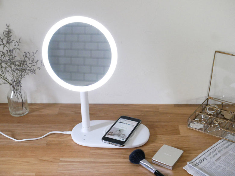 CoCo:LOのLEDビューティーミラー