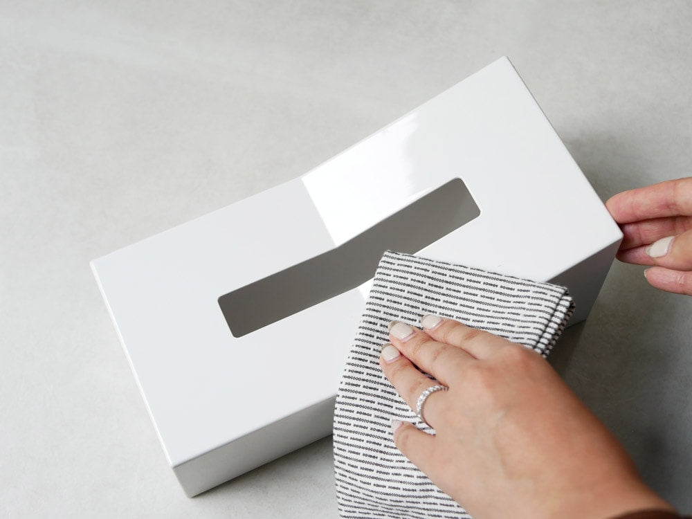 デュエンデの縦置きティッシュスタンドとティッシュボックス