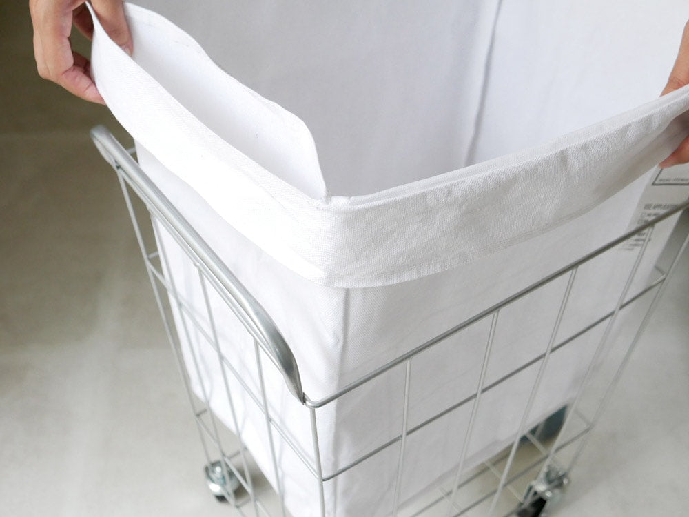 BRID（ブリッド）の白色ランドリーストレージスクエア45L。スチール製でキャスター付き、家庭用品やティッシュペーパーを収納できる収納棚