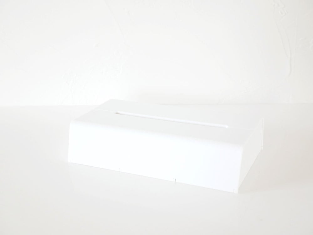 壁掛け用プラスチック製ティッシュケース