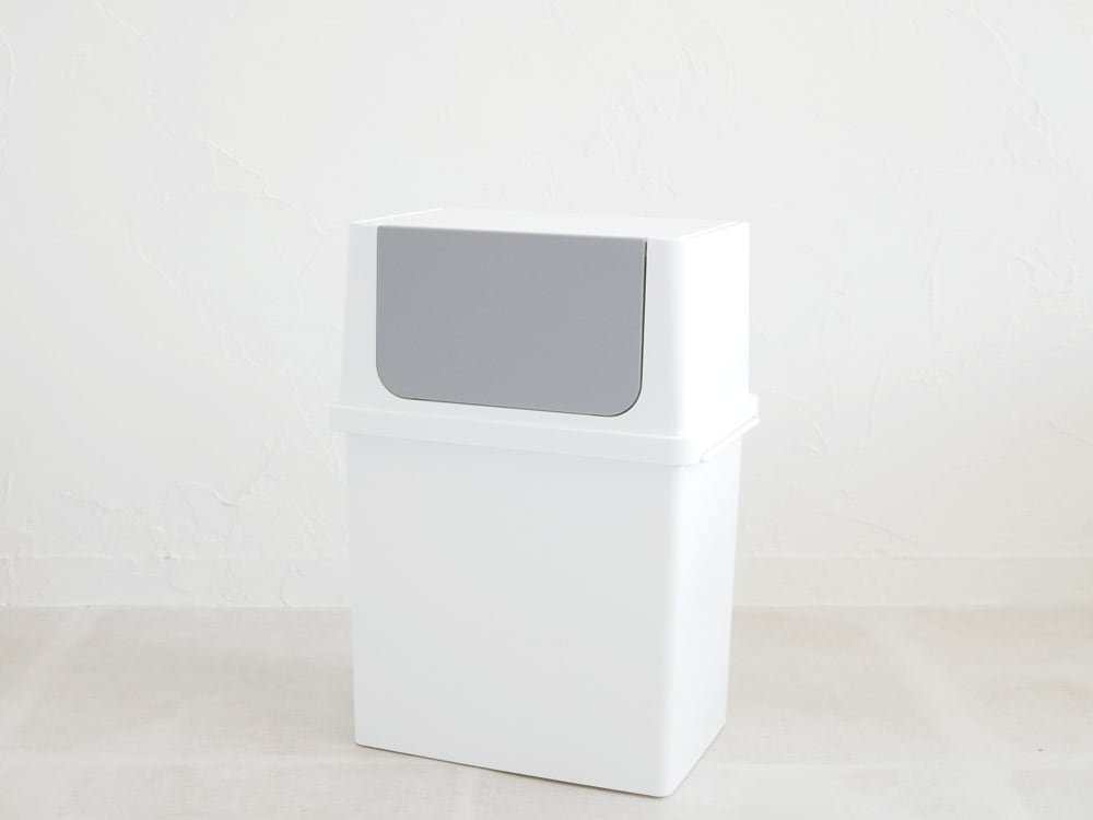 ライクイット製ホワイトのフロントオープントラッシュビン