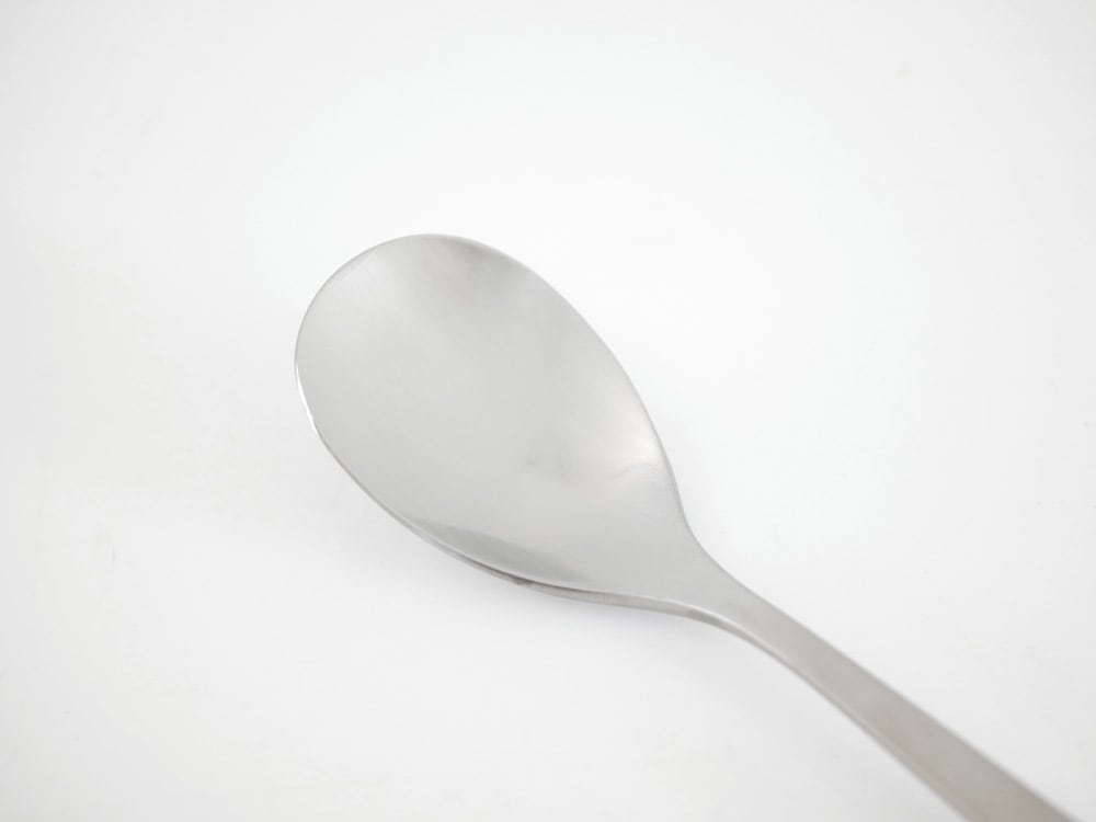 燕振興の18-8ステンレス製マット仕上げカトラリーセット