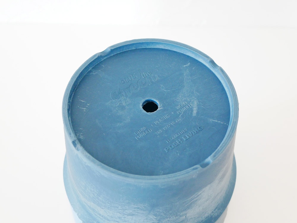 ポッシュリビングのプラスチック製蓋付きアーバンプランツポット