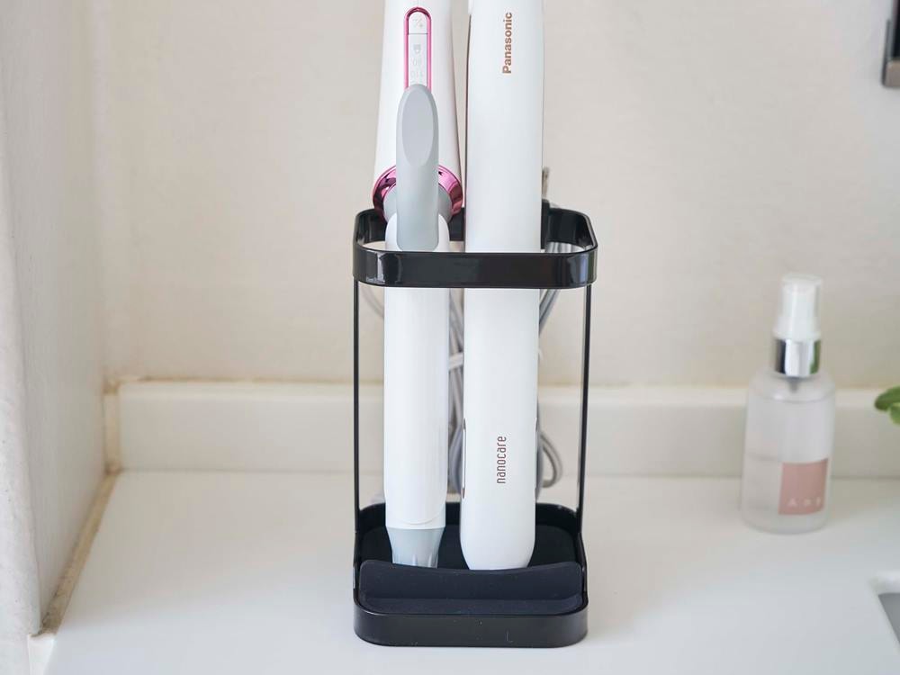 YAMAZAKIタワーのピンク色ヘアアイロンスタンド