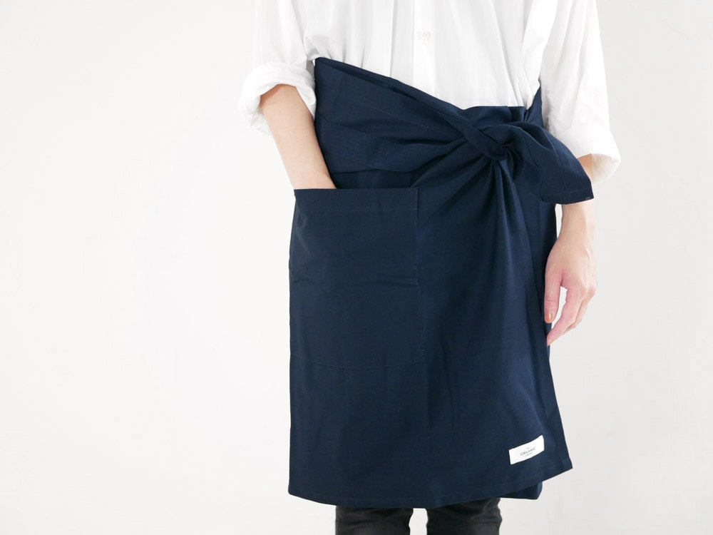 ポケット付きオーガニックコットンのエプロントゥーラップ