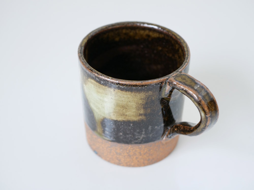 アデペシュの美濃焼オトハマグカップ