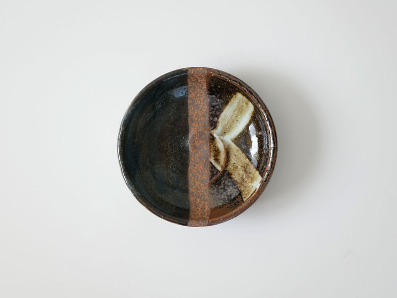 アデペシュのオーバル形銅色豆皿