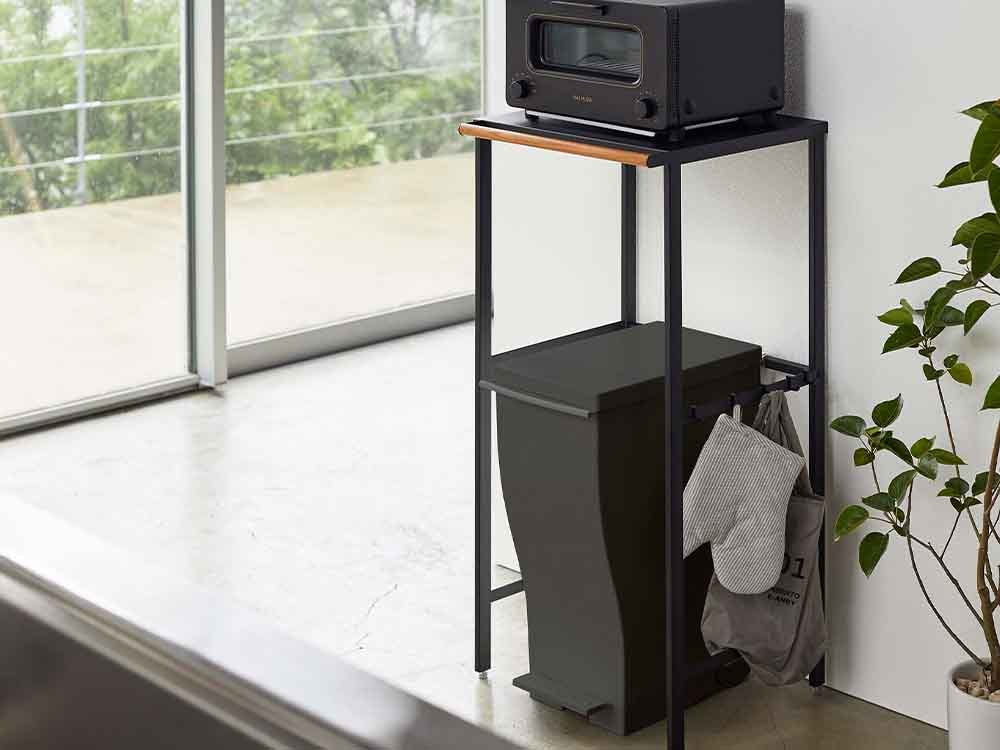 YAMAZAKIのtower伸縮ゴミ箱上ラック