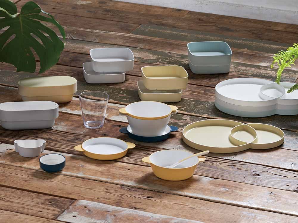 タックのイエローキッズ用スープボウルとプレートのセット