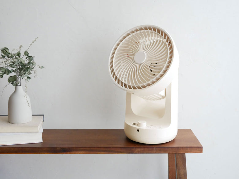 ±０ DCサーキュレーター B320本体の写真