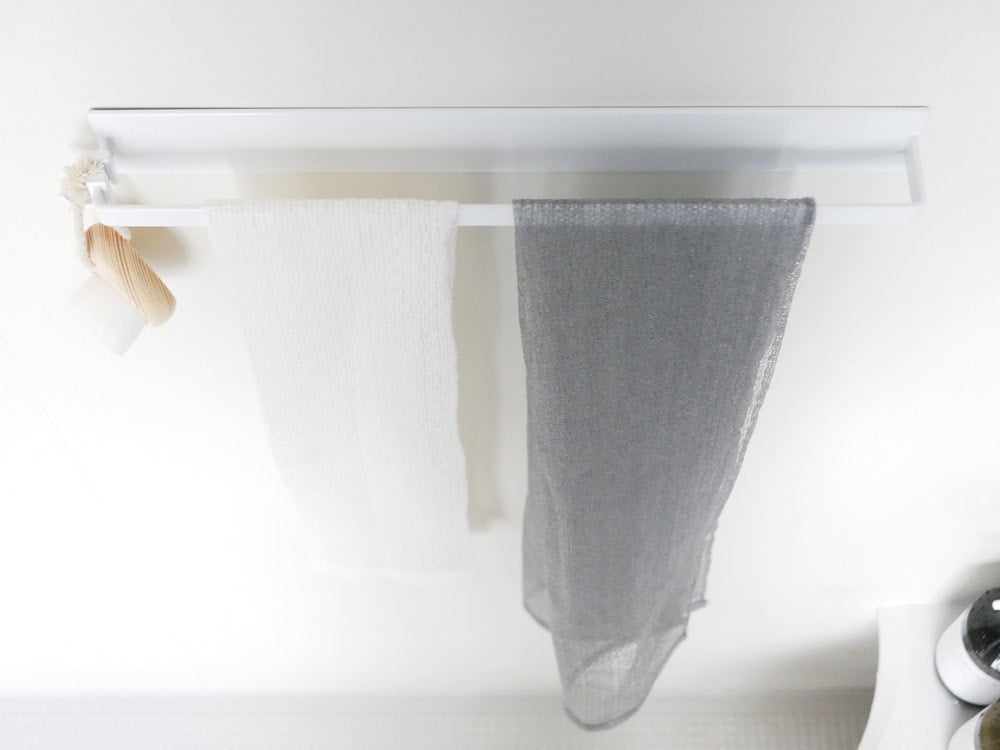 YAMAZAKIタワーのマグネットタオルハンガー