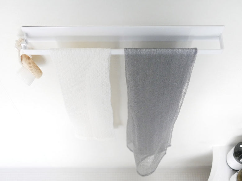 YAMAZAKIタワーのマグネットタオルハンガー