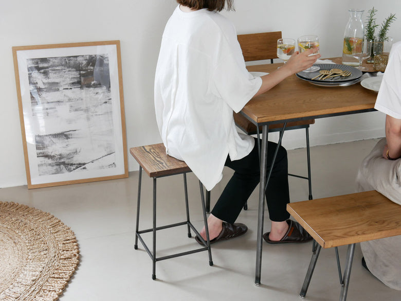 アデペシュ製アイアンとパインのスツール