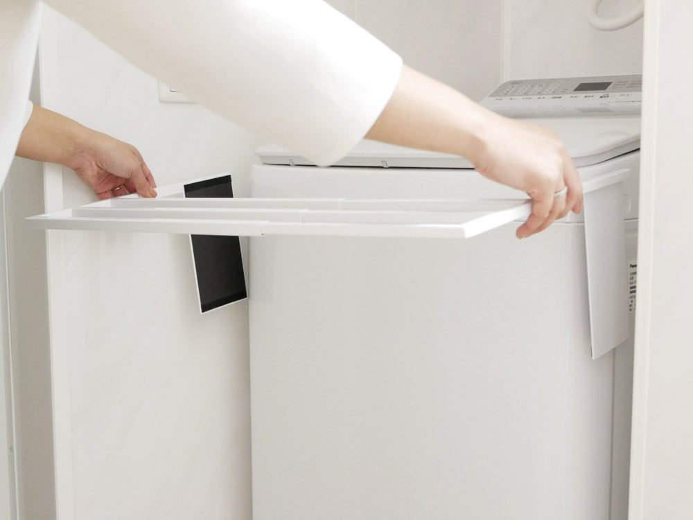 洗濯機に取り付けたマグネットタオルハンガー