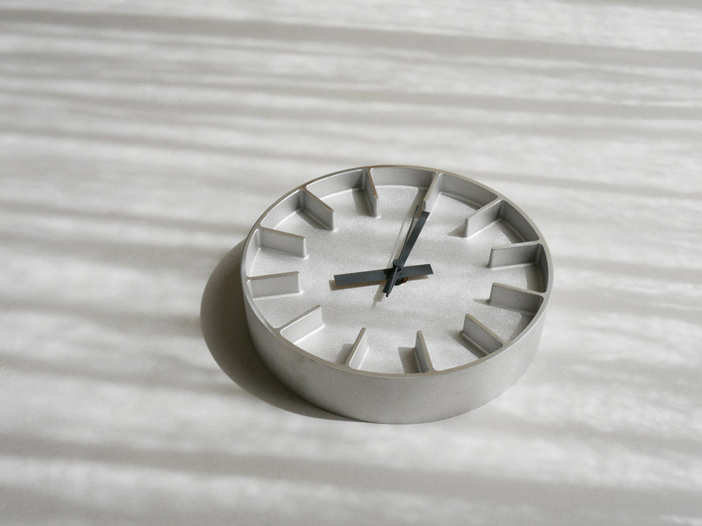 レムノス製35cmアルミニウムエッジクロック