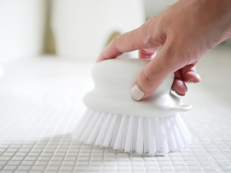 マーナ製のお風呂用ブラシ