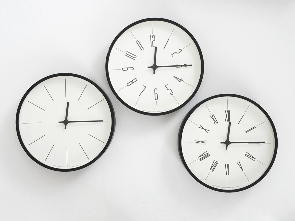 時計台を模したレムノスの電波時計