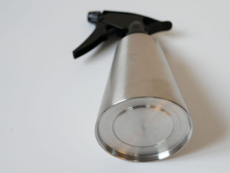 SALUSセイラスのミッテ霧吹き、300mlプラスチック製スプレーボトル、ハンドル付きキッチン用家庭用品