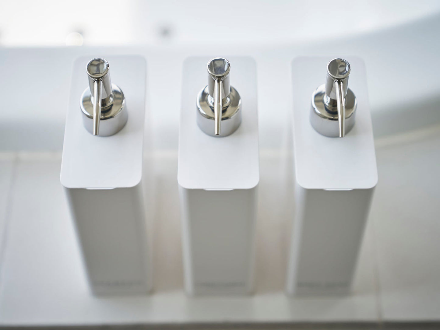 Yamazaki製シルバー二方向スクエアディスペンサー