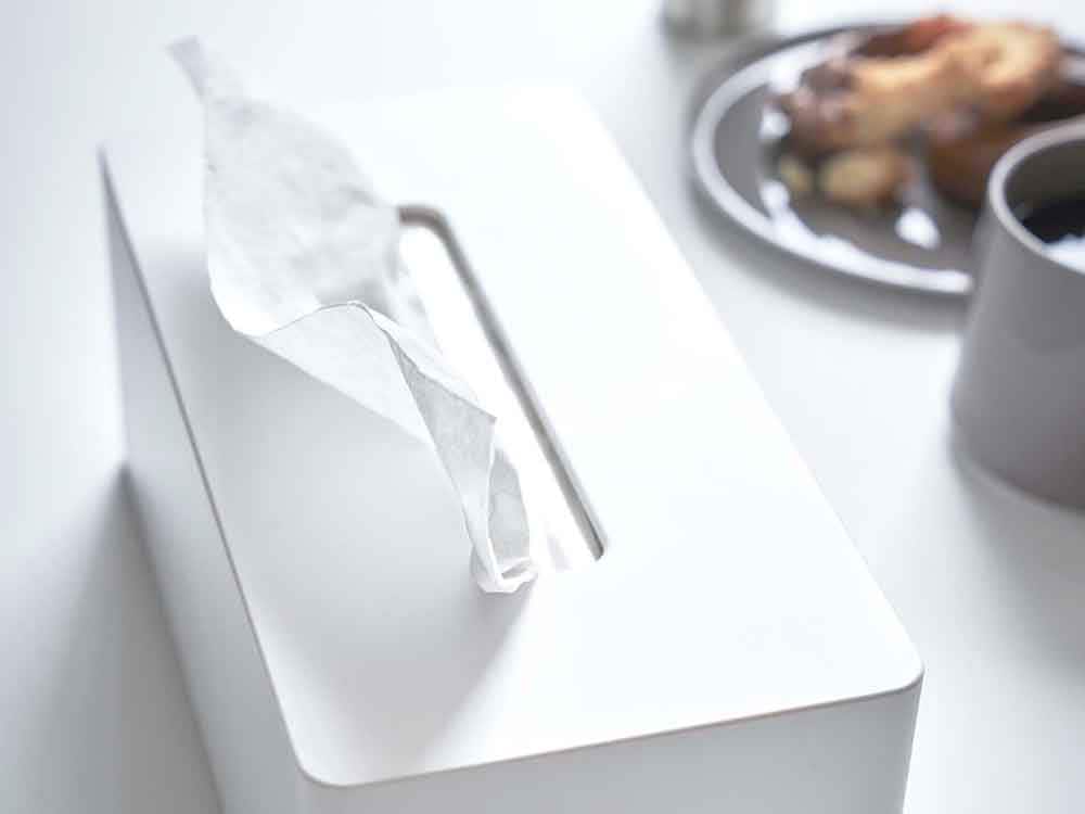 ヤマザキタワーのマグネットティッシュケース