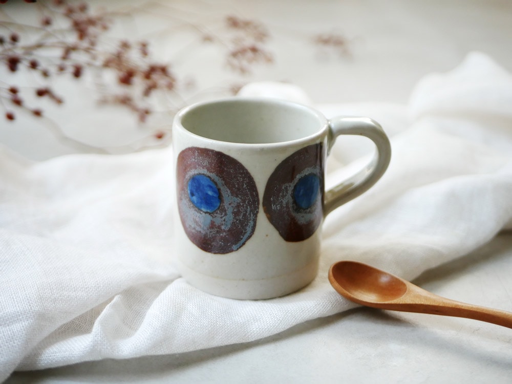 adepecheの手作り美濃焼マグカップ