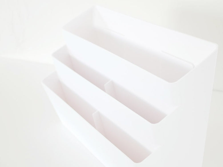 冷蔵庫横に取り付ける3段式マグネット収納ポケット