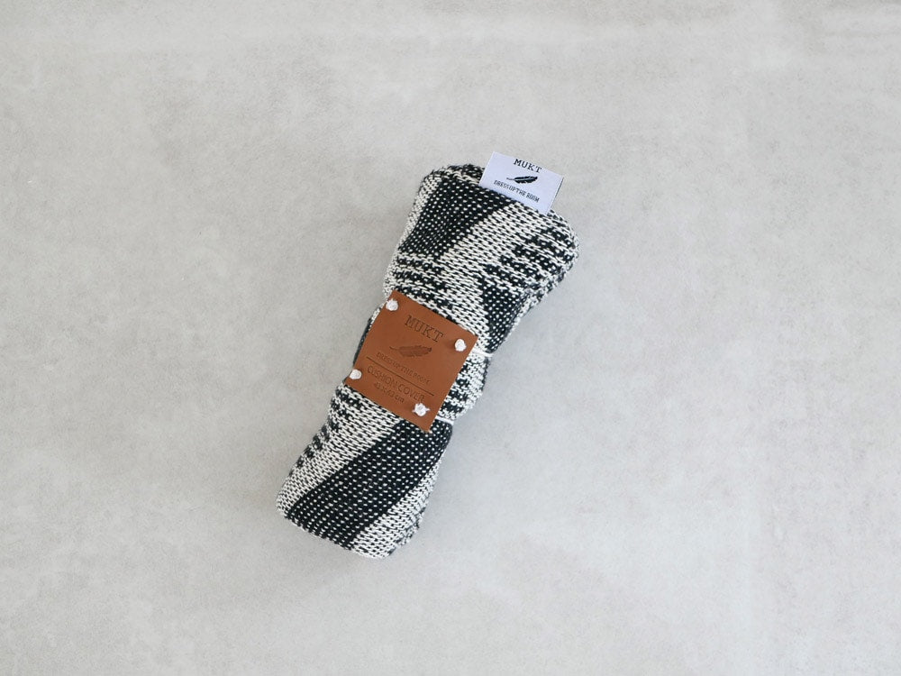 ポッシュリビングのチェック柄クッションカバー