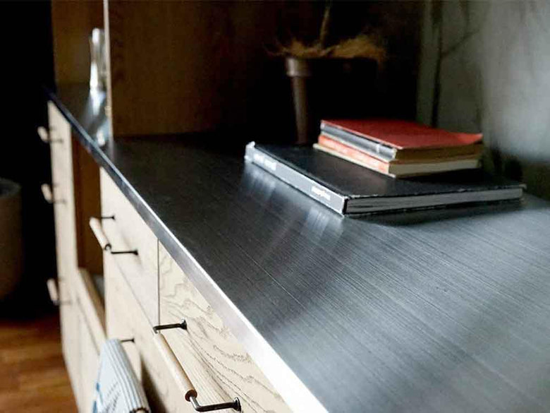 オーク無垢とスチールのカウンターボード