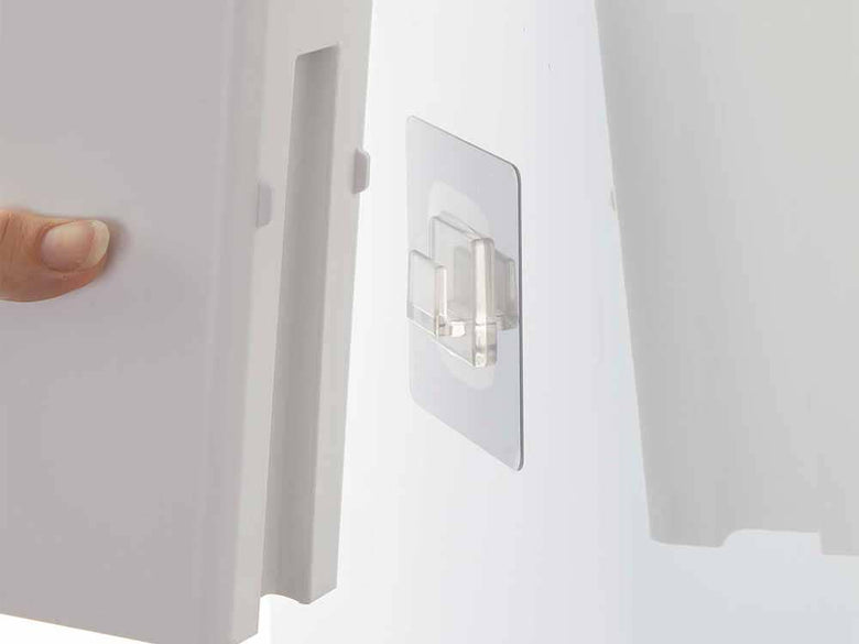 壁に取り付けたタワー式フィルムフックツーウェイディスペンサー