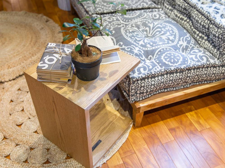 アデペシュのブロックマルチソファが置かれたリビングルーム