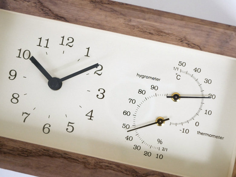 レムノスのホワイトアッシュ製温湿度計付きフレーム