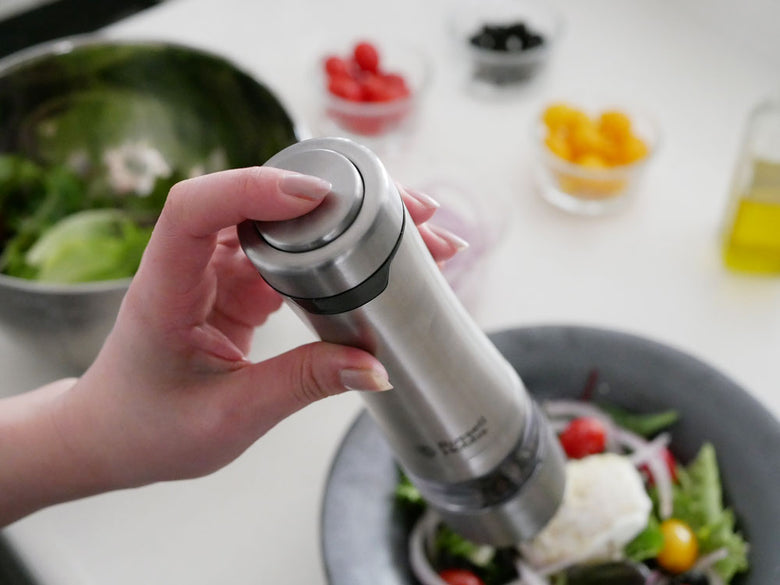 ラッセルホブスの電動塩胡椒ミル2本セット