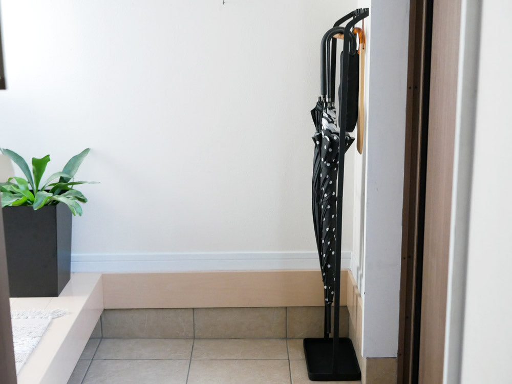 Yamazaki製タワー型引っ掛け傘立て