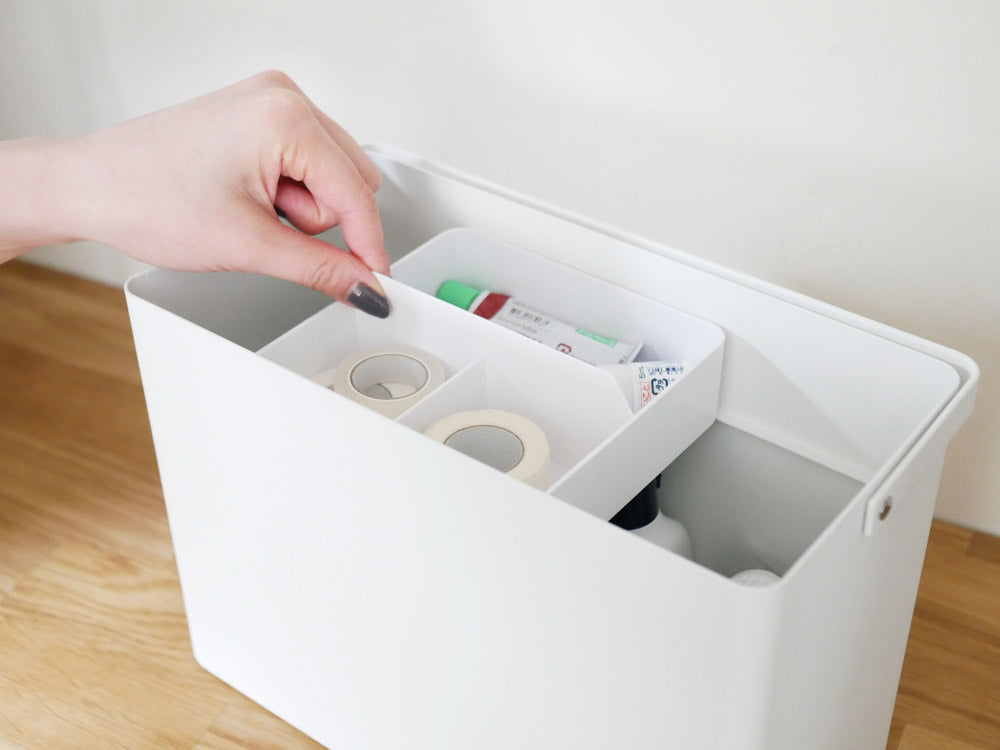 tower/Yamazakiの多段式スチール救急箱