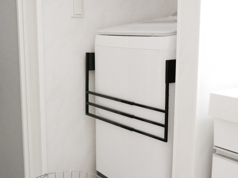 タワーのマグネット式伸縮洗濯機用バスタオルハンガー