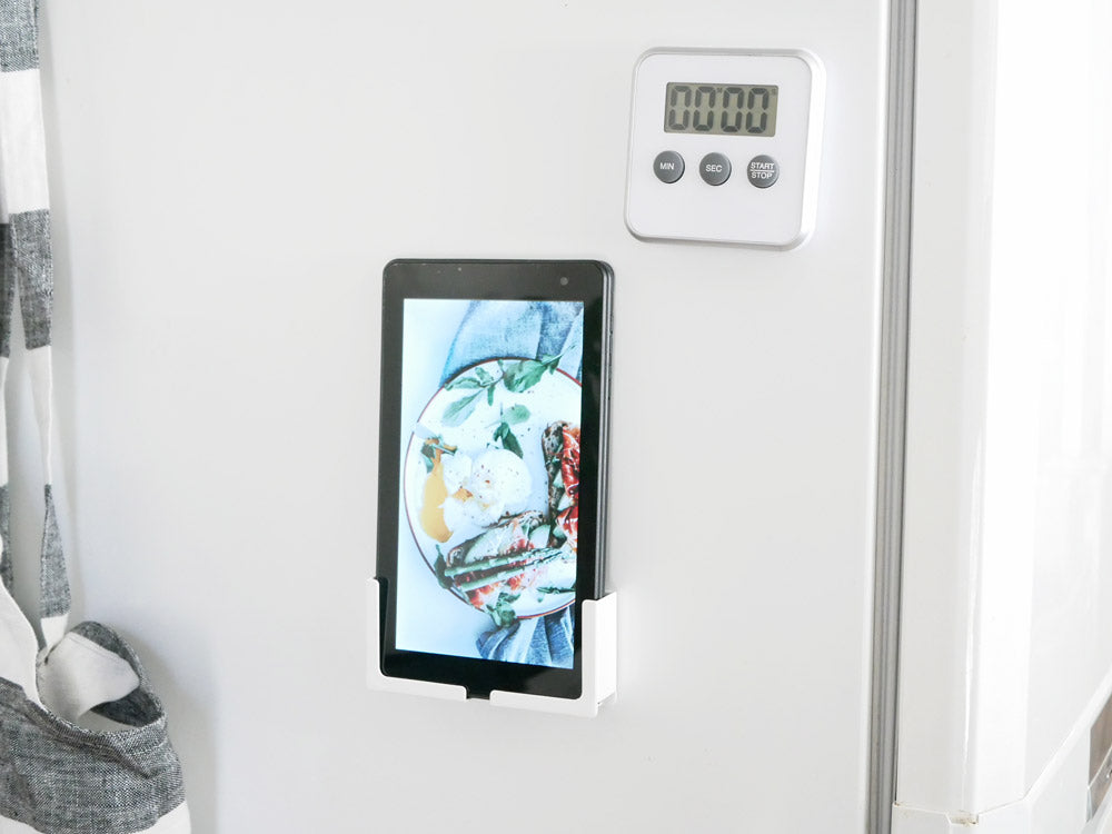 ステンレス製マグネットタブレットホルダーの写真