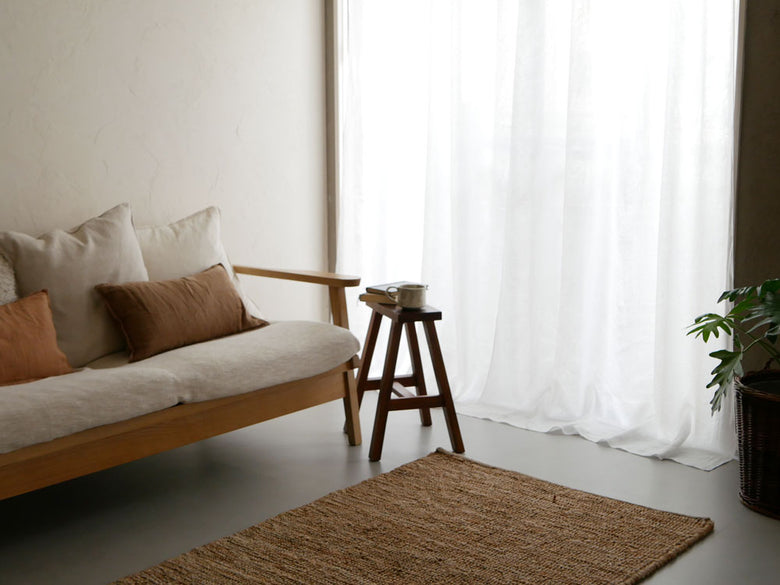 natsusobiku製リネン100%のクリップ留めカーテン1枚、ナチュラルな風合いとシンプルなデザインの画像