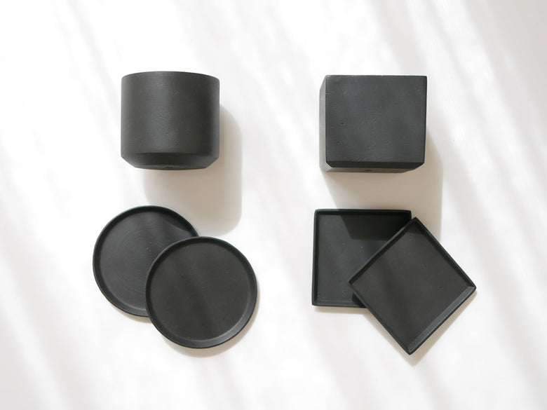 ポッシュリビングのアルミ製スクエアポットとプレート