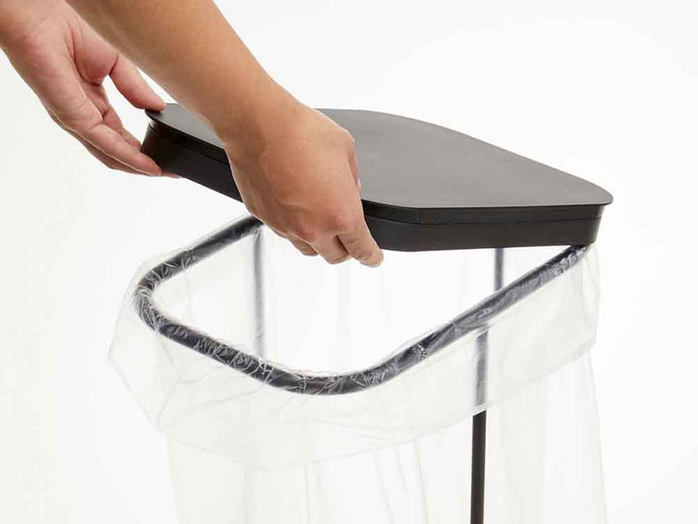 LUCE分別ゴミ袋ホルダーのシルバーとプラスチック製