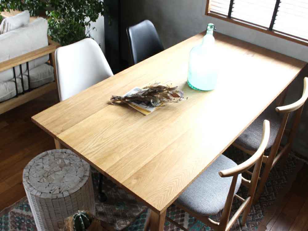 アデペシュのグレーアイボリーキャスター付きチェア